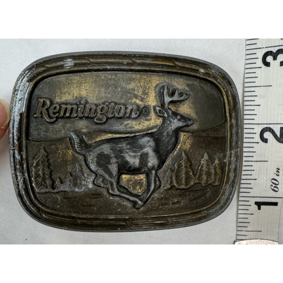 Vintage Remington Belt Buckle 1979 Running White Tail Deer Buck Pewter Hunting - Picture 4 of 8